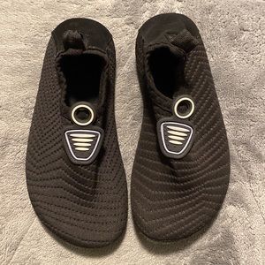 Toddler Water Shoes size 9